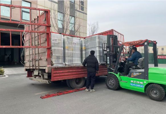 Kelajakdagi rangning dekorativ filmi o'z vaqtida yuklanadi